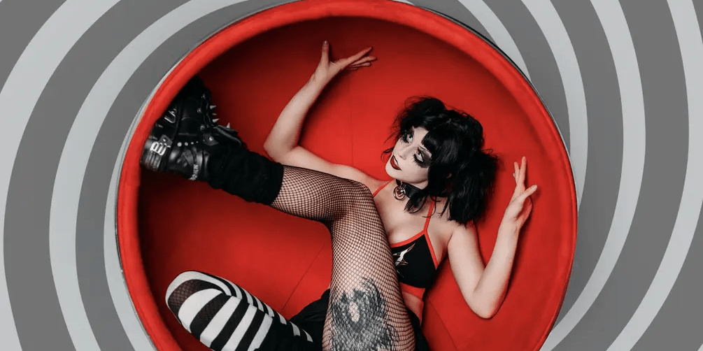 Nocaut: Luchadora australiana e ícono de la moda alternativa llega a Privacy